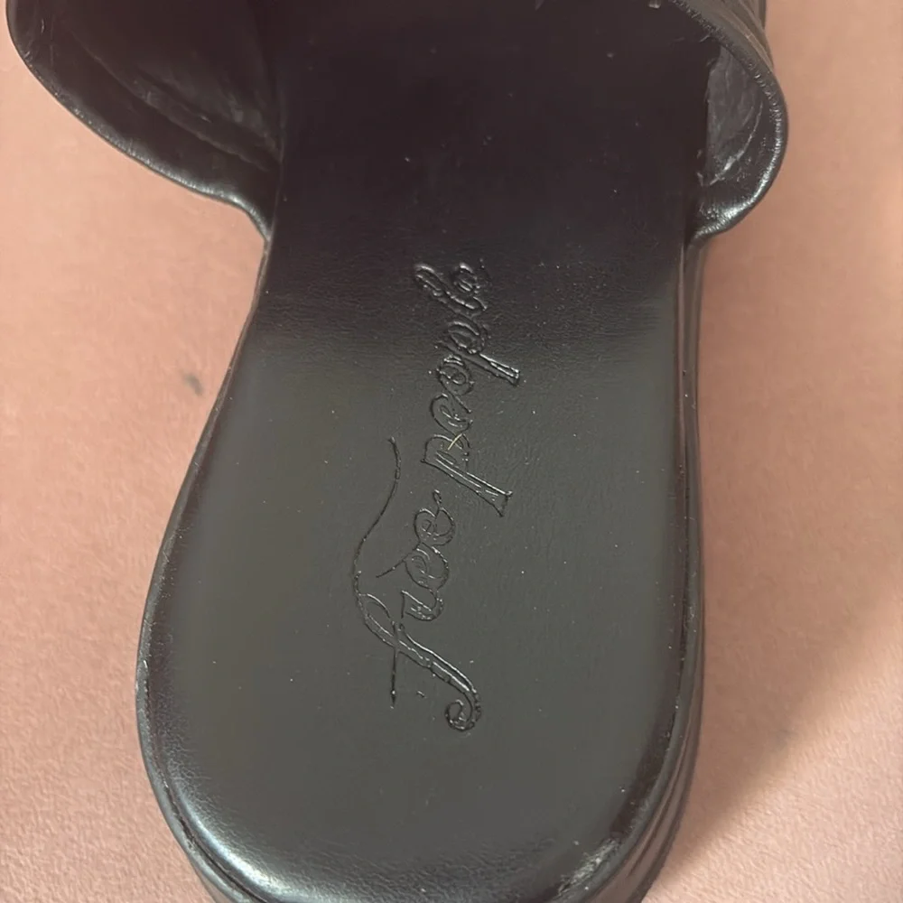 Free People Black Platform Edgy Clogs Size 41 - Picture 2 of 8